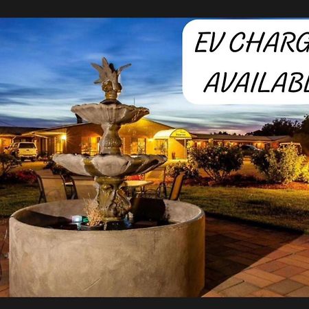 Newell Motor Inn Нарандера Екстериор снимка
